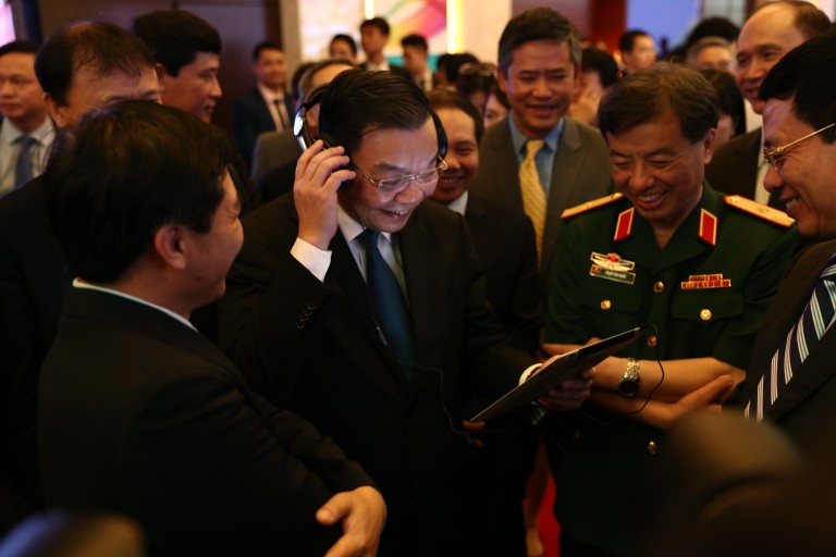 Viettel phô diễn sức mạnh 4G trong ngày khai cuộc ra sao?